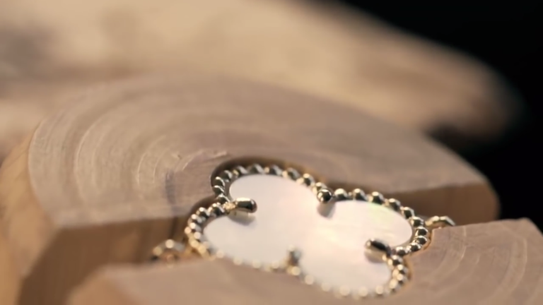 VAN CLEEF & ARPELS - ALHAMBRA